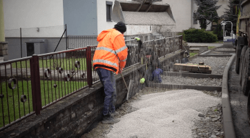 Oprava ulice Františka Veselky jde do finiše, hotovo bude do Mikuláše