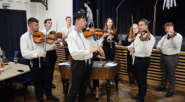 Na předhodovém zpívání si chasa zvolila stárky