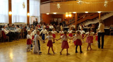 Setkání seniorů v Dolním Němčí doprovodil bohatý kulturní program