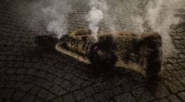 Hasiči zasahovali u požáru betléma v Kroměříži, shořely dvě postavy