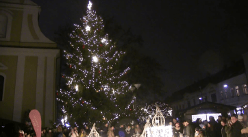 Rozsvícení vánočního stromu odstartovalo adventní čas v Hodoníně
