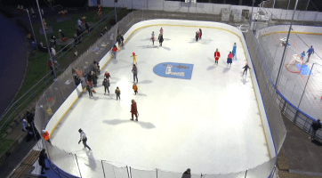 Bruslařskou sezónu zahájil pohádkový karneval na ledě