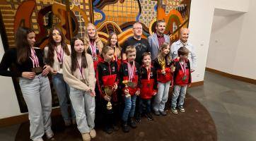 Vedení Valašského Meziříčí ocenilo nejúspěšnější karatisty