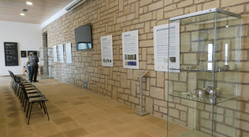 Zajímavosti ohledně pravěkých nálezů najdete v Památníku Velké Moravy