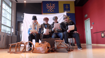 Žáci z Uherského Hradiště nadchli v Baťově mrakodrapu cimrmanovským humorem