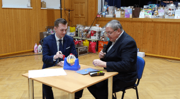 Farní ples v Ostrožské Nové Vsi už tradičně ozvláštnilo bingo