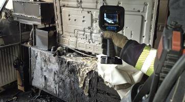 Při požáru rodinného domu na Vsetínsku zemřelo několik zvířat