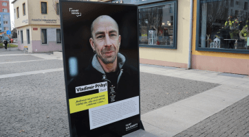 Koncert a výstava připomínají výročí zahájení války na Ukrajině 