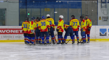 Zlín hostil hokejový turnaj zdravotnických záchranářů