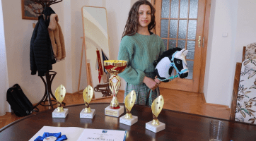 Starosta Kyjova ocenil mistryni ČR v hobby horsingu