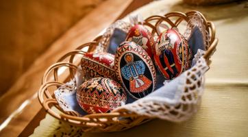 Batikované kraslice Marie Vlčkové. Foto: Kateřina Nosková