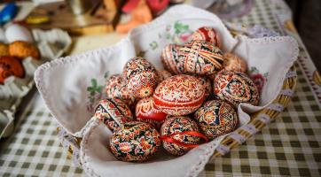 Batikované kraslice Marie Vlčkové. Foto: Kateřina Nosková