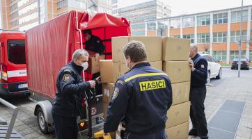 Školy dostanou přes 660 tisíc roušek