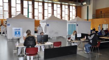 V Kroměříži a ve Vsetíně se otevřela nová očkovací centra