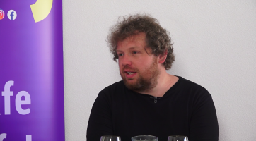 Na kafe do Cafe s Vítem Klusákem