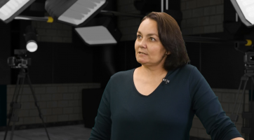 Titulkování je pro mě nejzábavnější, říká překladatelka Alžběta Šáchová