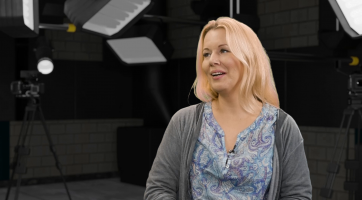 Z pytláků se často stávají ekoprůvodci po deštných pralesech, říká ochránkyně zvířat Iva Uhrová