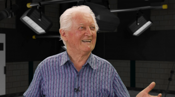 Dobrý primáš musí umět nejen hrát, ale i zpívat a tancovat, říká primáš Horňácké muziky Martin Hrbáč