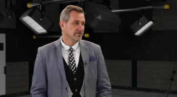 Kapacita veselského přístaviště by se měla navýšit na 101 lodí. Výškový rozdíl hladiny řeky nebude řešen komorami, ale prostřednictvím hydraulického výtahu, říká starosta Veselí nad Moravou Petr Kolář