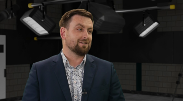 Dnešní svět se točí kolem umělé inteligence. Byli jsme jednou z prvních advokátních kanceláří, která spustila „právního robota“, říká advokát Martin Juřík