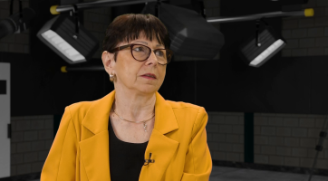 Kurzem už mi prošlo kolem 8000 maminek. Nejčastěji do kurzu chodí proto, aby získaly praktické znalosti a aby se zbavily obav a strachu z porodu, říká porodní asistentka Milena Dominiková