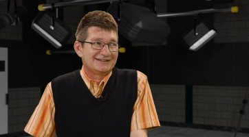 Známky jsou investicí, která nikdy nepodléhá inflaci, vždycky si drží svou hodnotu. Svou sbírku doma nemám, říká filatelista Tomáš Amler