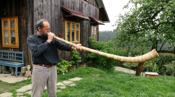 Výroba lidových hudebních nástrojů (Vít Kašpařík)