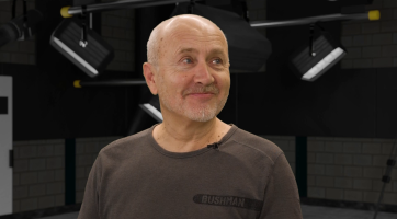 Filmování mám rád, je to úplně jiný druh práce. Zlín je ale bohužel příliš daleko od Prahy, takže skloubit to s divadlem většinou nejde, říká herec MD Zlín Radoslav Šopík