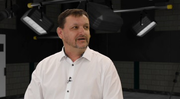 Kdybych měl být jenom sekretářka, tak to nedělám. Kreativita je pro mě důležitá, říká vedoucí programového oddělení Klubu kultury Uherské Hradiště David Pavlíček