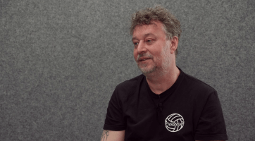 Volejbalový trenér Jiří Žůrek: Volejbal se vyvíjí, je agresivnější. Na nezájem dívek si nemůžeme stěžovat