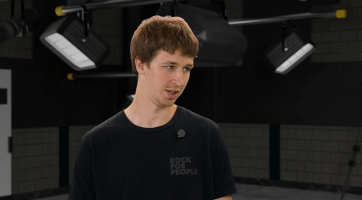 Na Slováckém létě se nejvíc těším na atmosféru na náměstí. Spojit kulturu se sportem je v republice unikát, říká stage manager festivalu Ondřej Buráň