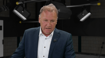 Mnoho tradic je dnes už strojených. Náš fašank je pořád volný, skupiny, které tančí podšablový tanec, jsou naprosto bezprostřední, říká starosta obce Strání Antonín Popelka