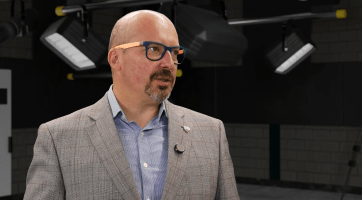 Každý občan do rozpočtu města přinese 15 tisíc. Je nefér, aby měl stejné podmínky člověk, který do městské kasy něco přinese, jako ten, který nepřinese vůbec nic, říká starosta Kyjova František Lukl