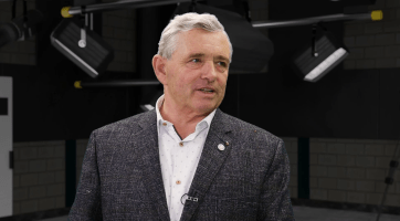 Lidé si nejčastěji stěžují na nedostupnost praktických lékařů, pediatrů a zubařů a dlouhé čekací doby, říká senátor Josef Bazala