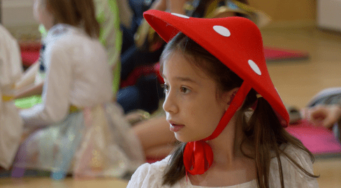 V havřické sportovní hale se děti radovaly na školním Zimním karnevalu