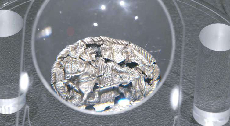 Klenotnice Velké Moravy nabízí novou výstavu plnou originálních šperků