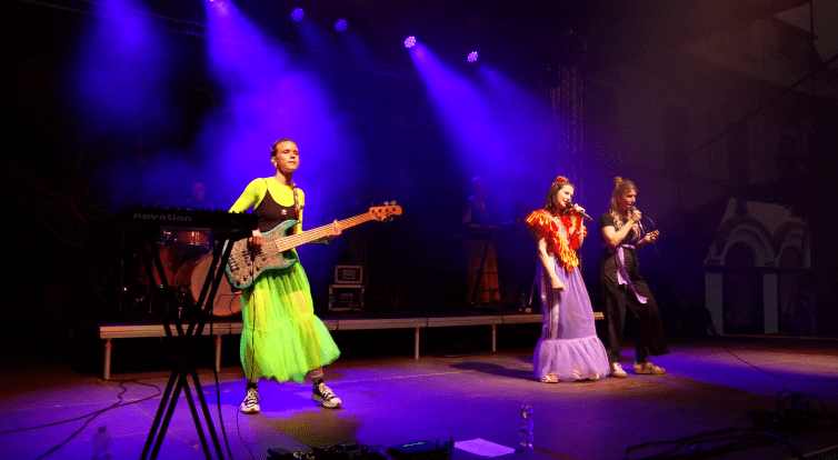 Sobotní večer Bílokarpatských slavností roztančila Vesna