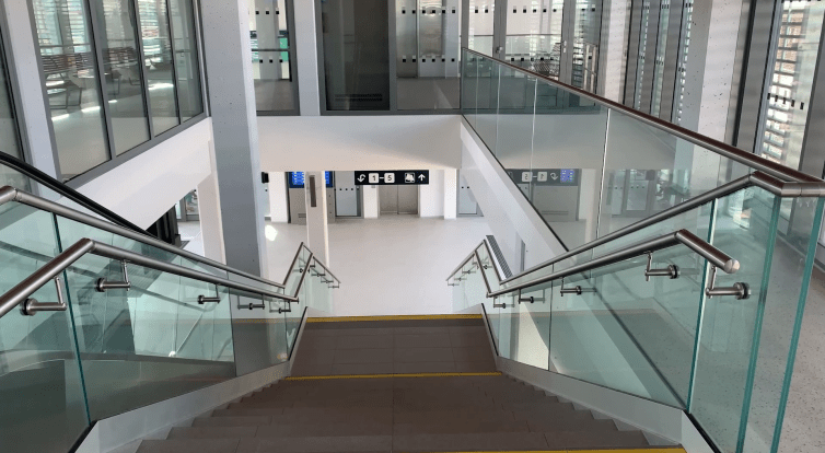 Vlakové nádraží ve Vsetíně získalo ocenění Stavba Zlínského kraje