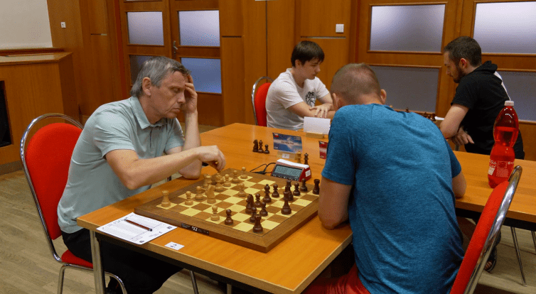 Šachový turnaj ve Starém Městě: Hába titul neobhájil, předčil jej Zwardoň