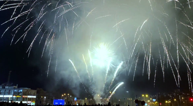 Tradiční ohňostroj i letos ozáří nebe krajského města