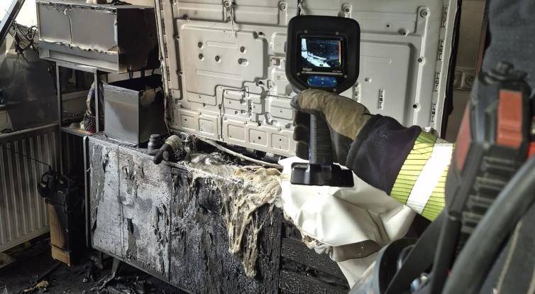 Při požáru rodinného domu na Vsetínsku zemřelo několik zvířat