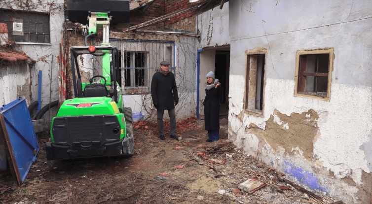 U staroměstského hřbitova přibudou parkovací místa