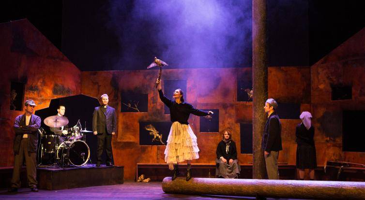 Tiše buší Ploština. Tragický příběh z valašských pasek ožívá na zlínském jevišti