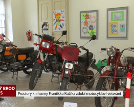Prostory knihovny Františka Kožíka zdobí motocykloví veteráni