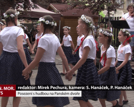Posezení s hudbou na Panském dvoře
