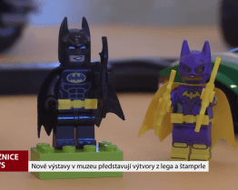 Nové výstavy v muzeu představují výtvory z lega a štamprle