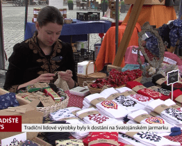 Tradiční lidové výrobky byly k dostání na Svatojánském jarmarku
