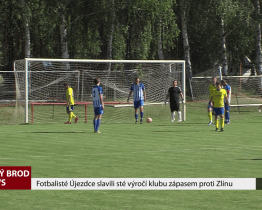 Fotbalisté Újezdce slavili sté výročí klubu zápasem proti Zlínu