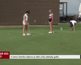 V rámci letního tábora se děti učily základy golfu