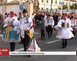 Chasu ve Veselí převážely koňské povozy